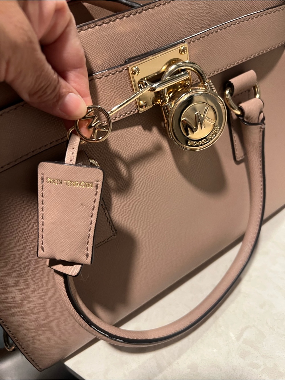 MK Purse - Picture 4 of 9